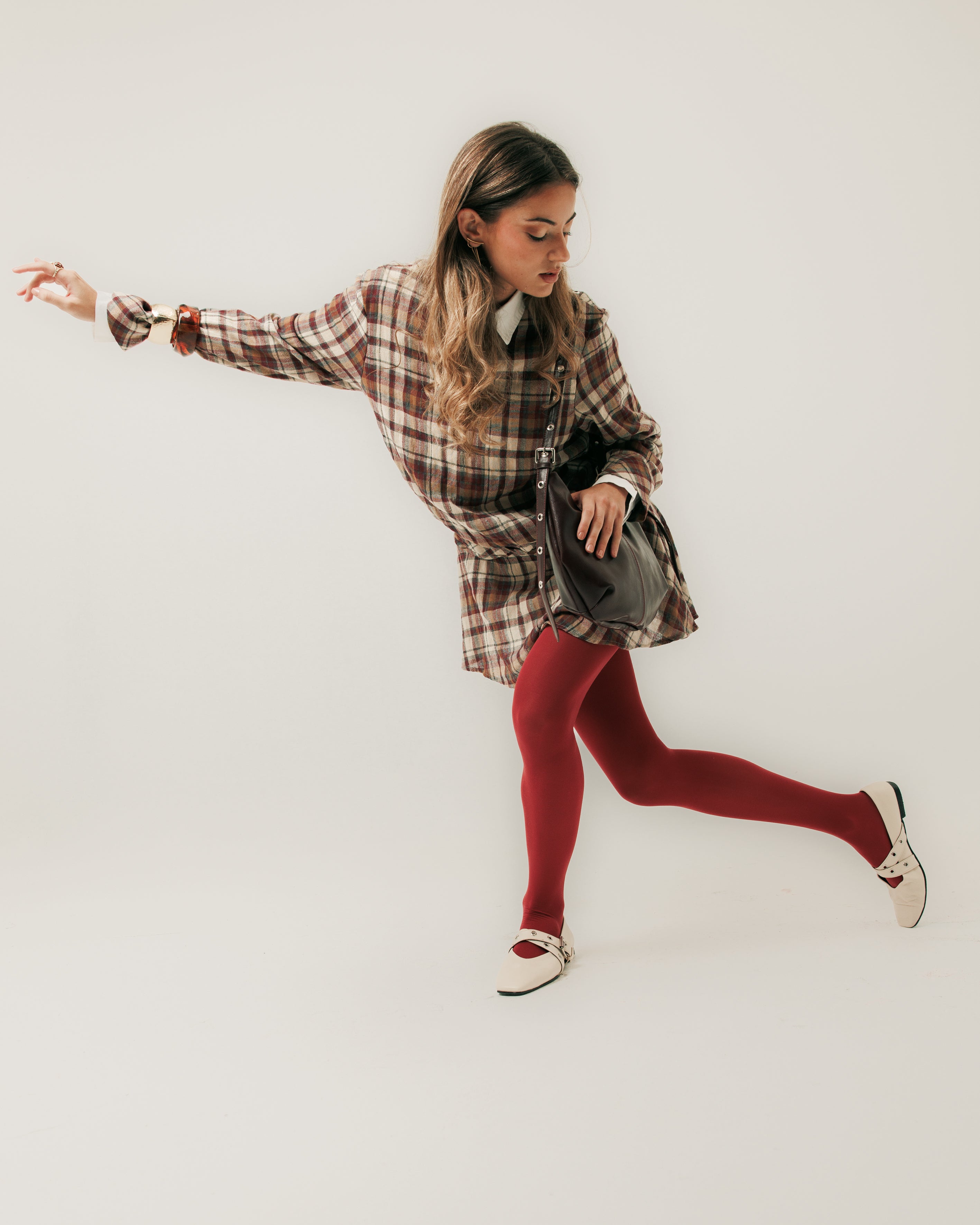 Cross strap beige flats