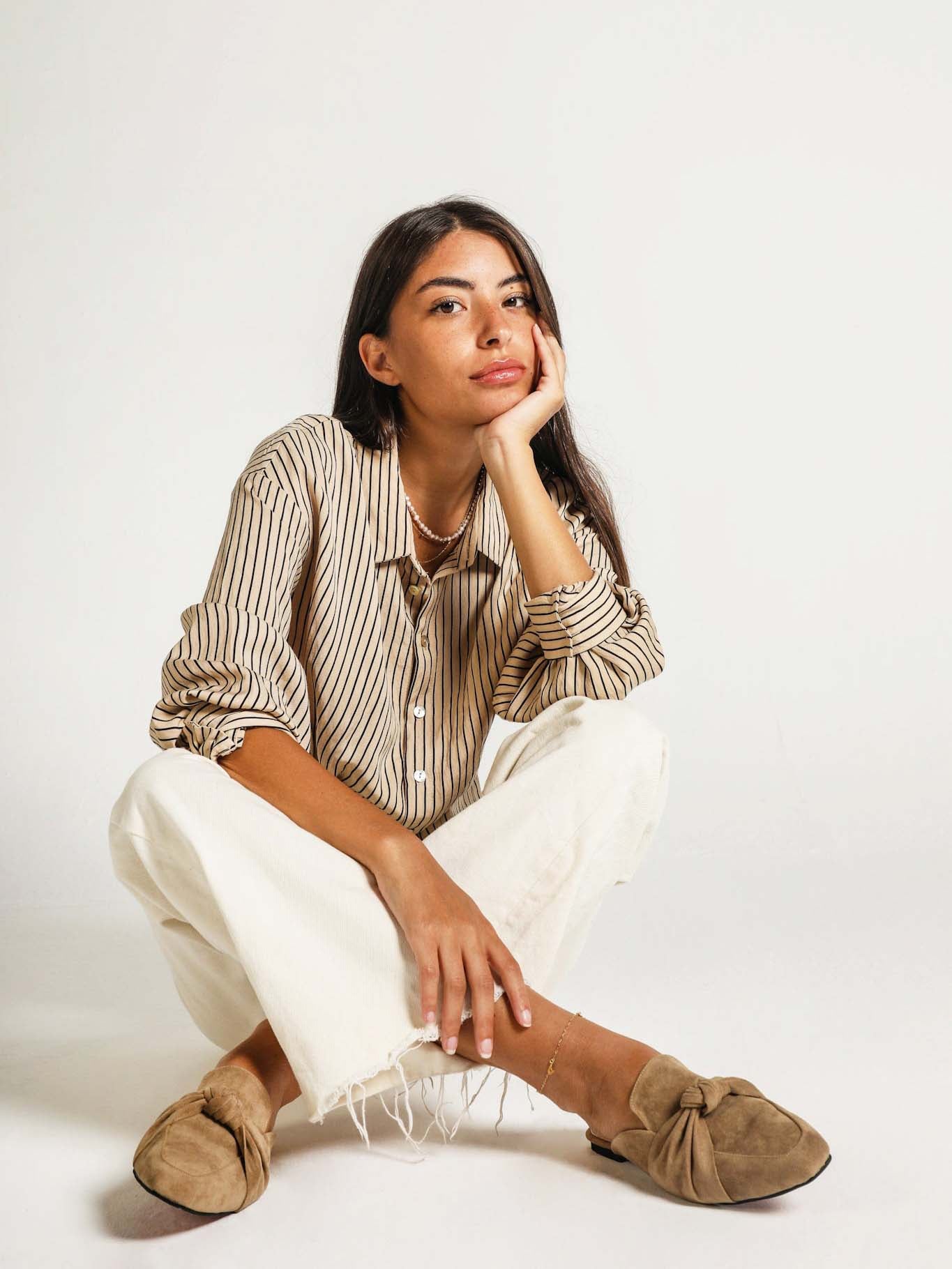 Café Square Toe Knot Mules