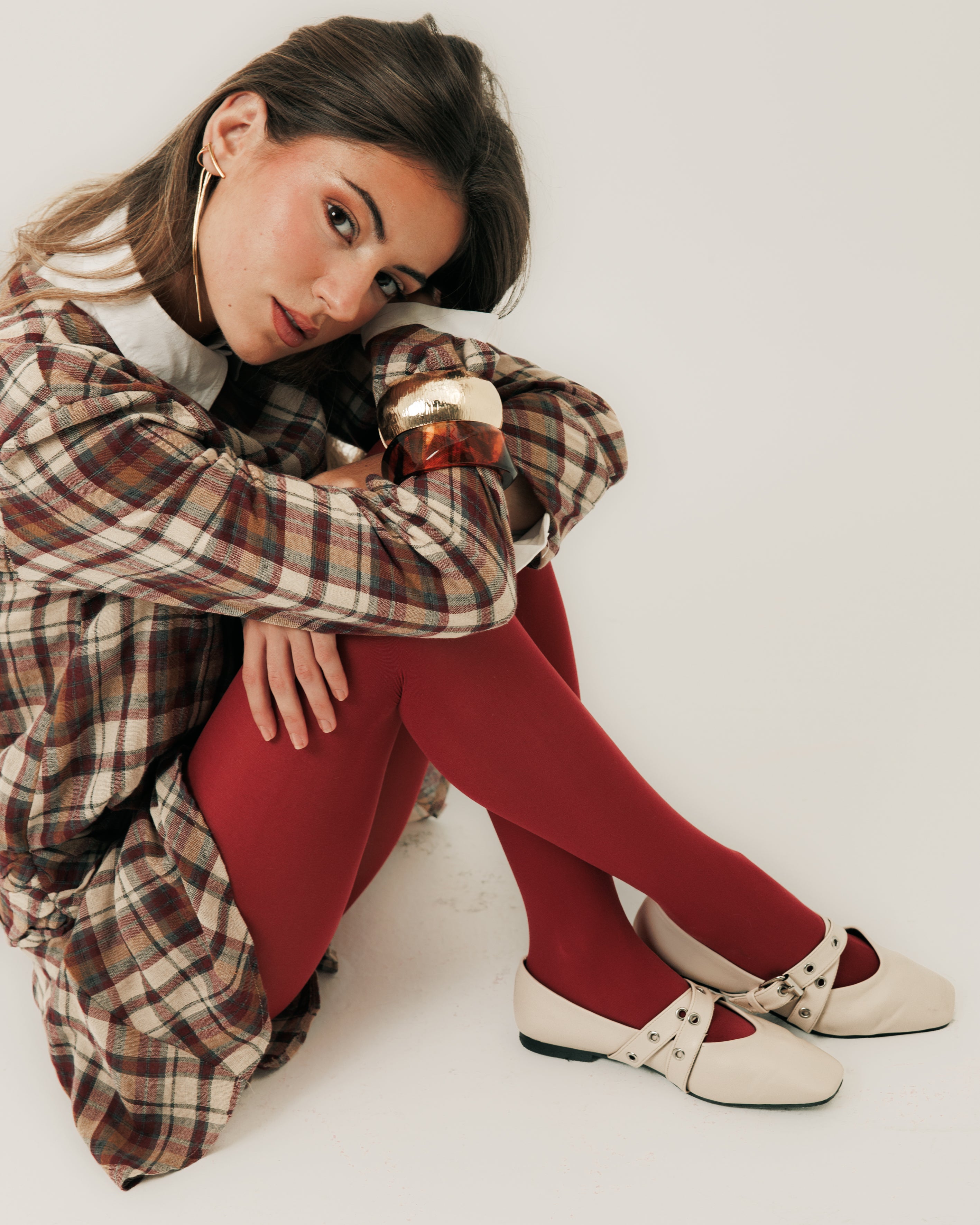 Cross strap beige flats