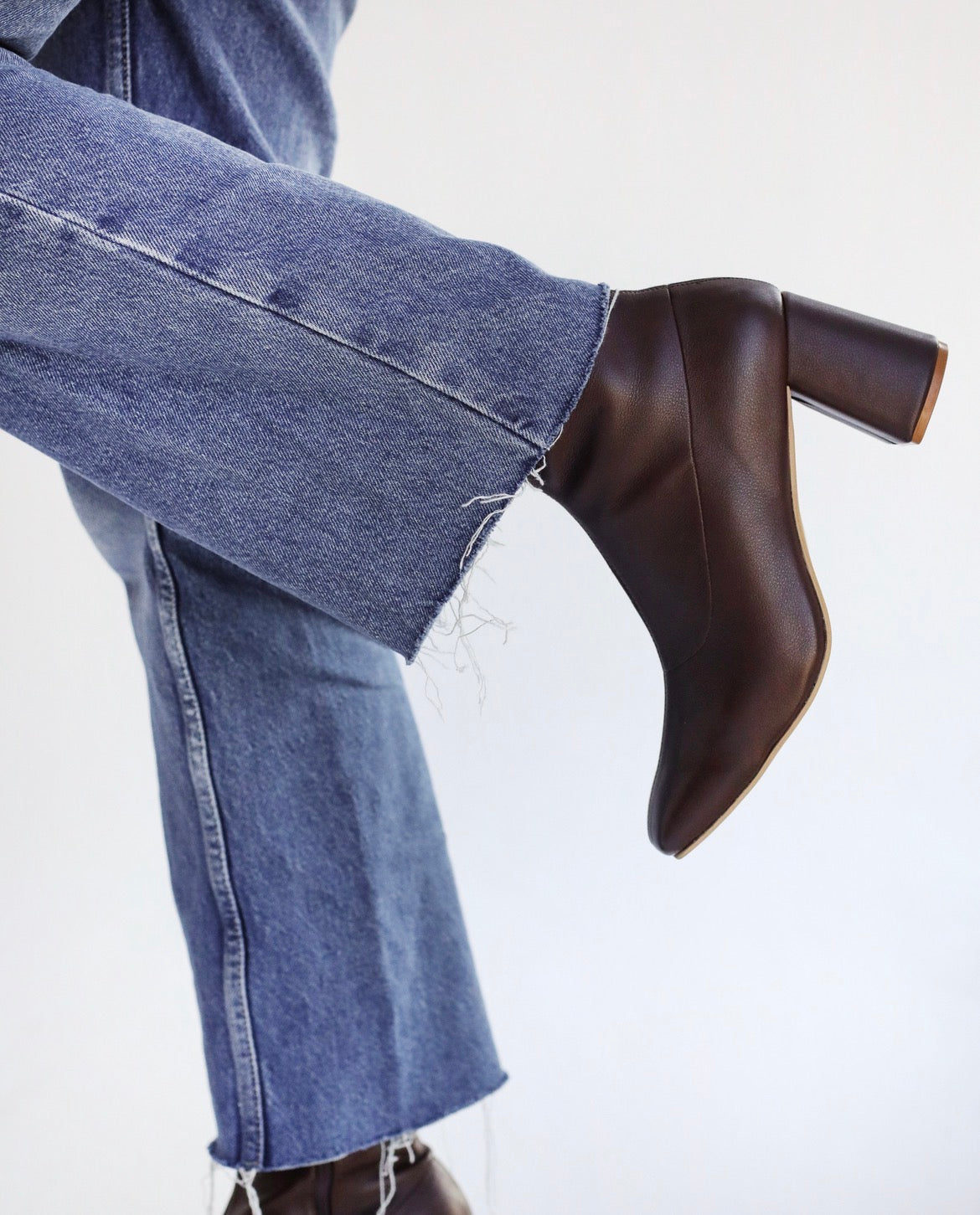 Square leather ankle boots in Espresso brown