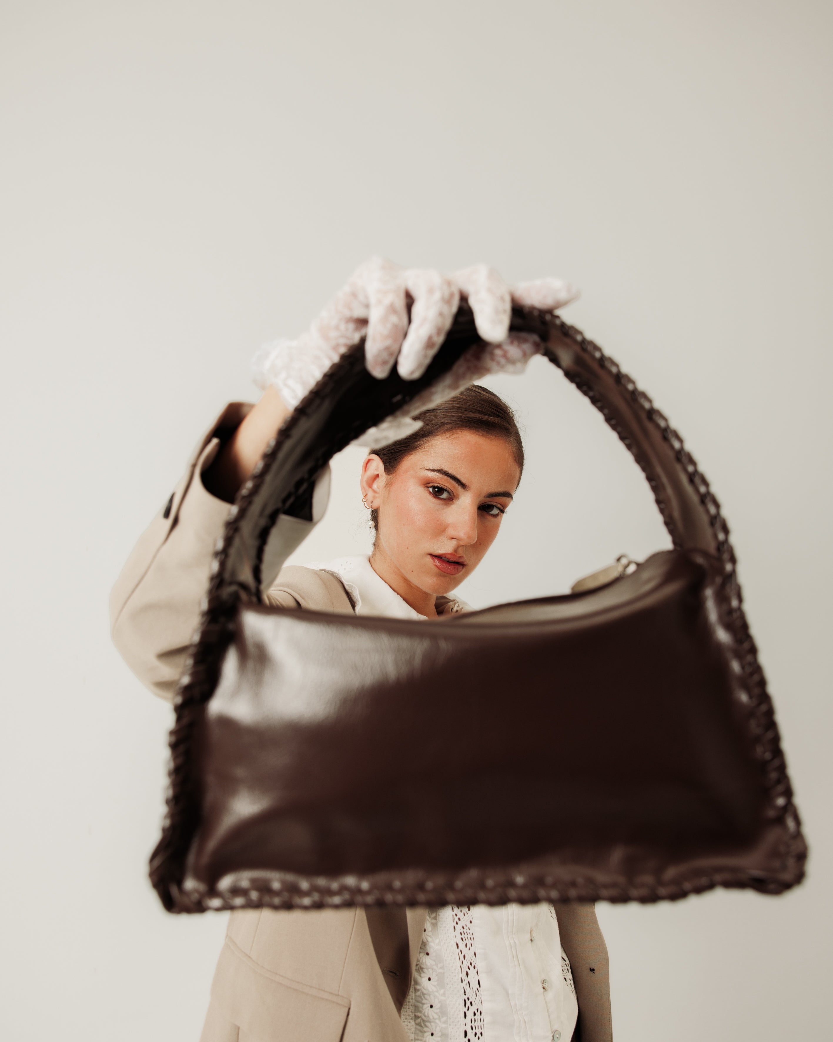 Gypsy weave handbag in Mocha