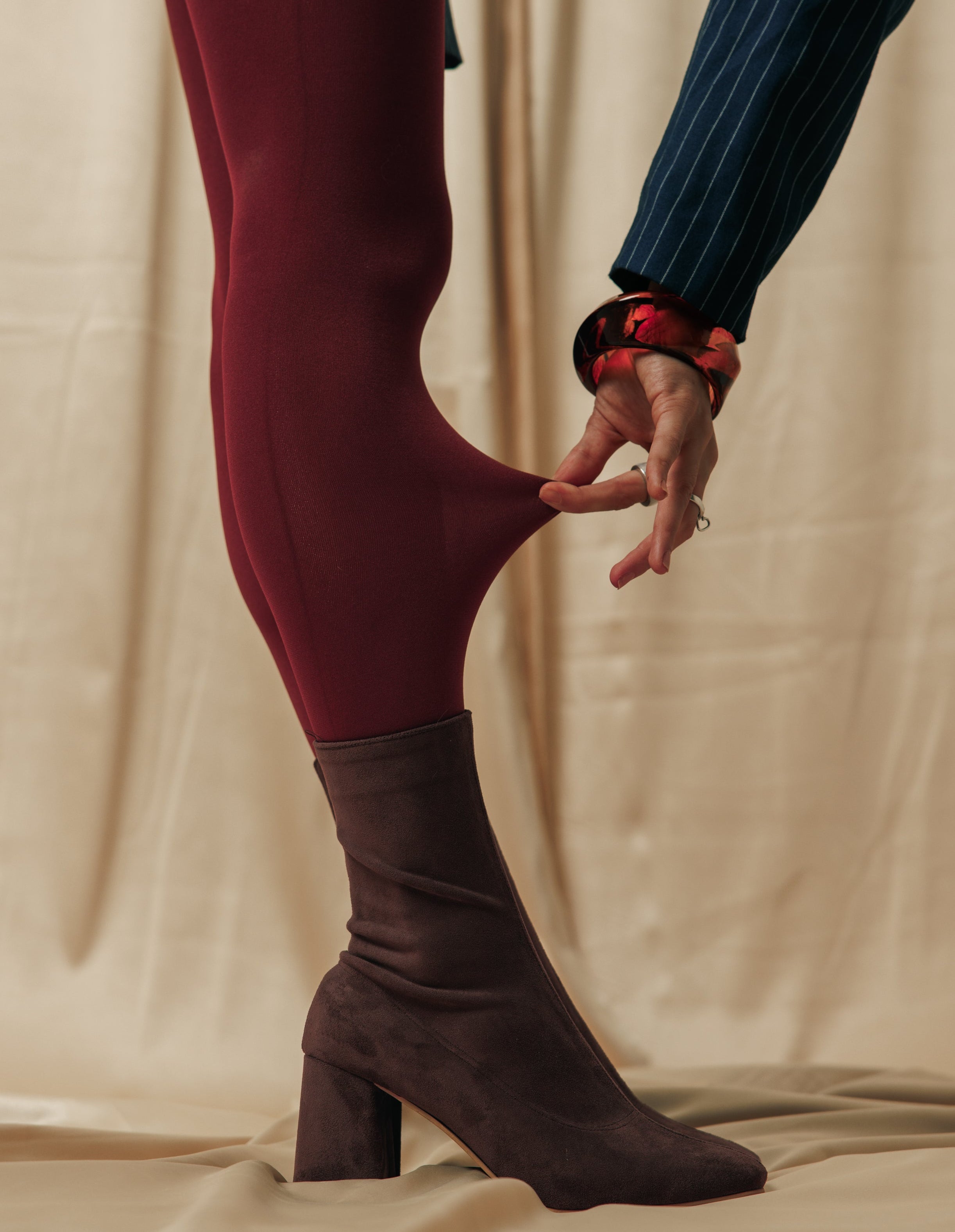 Square suede ankle boots in brown