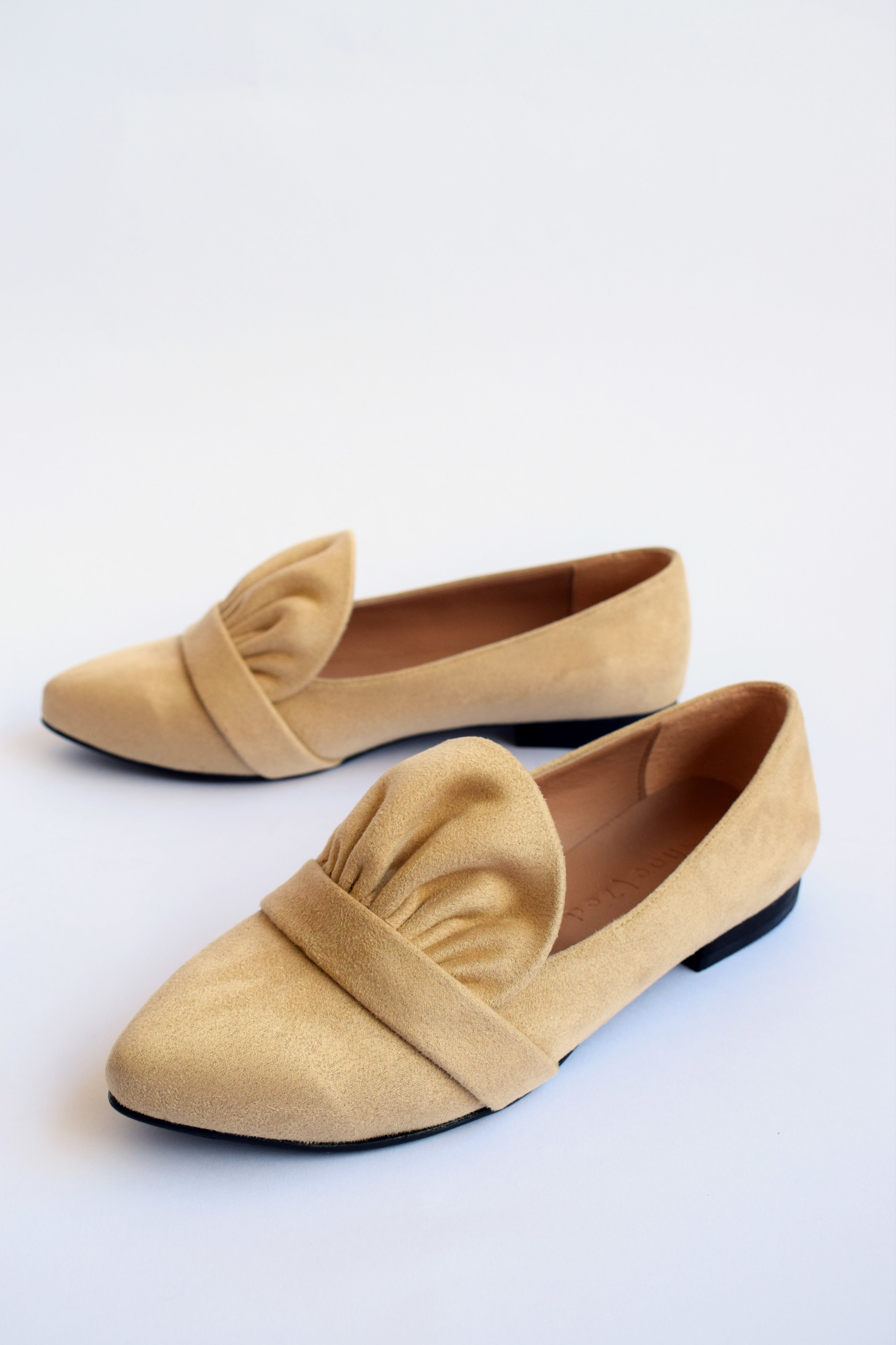 Beige Pointed Corals Flats