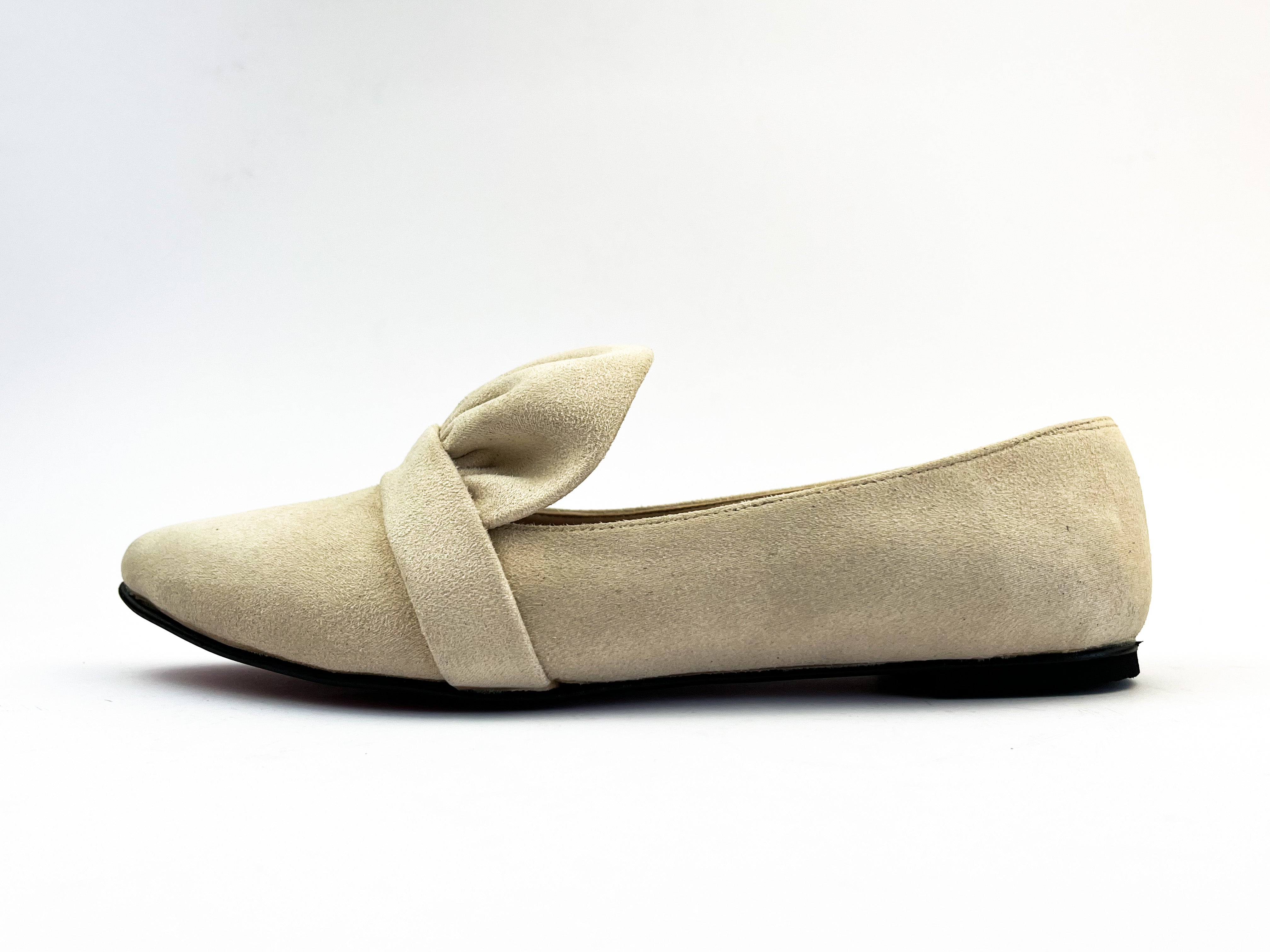 Beige Pointed Corals Flats