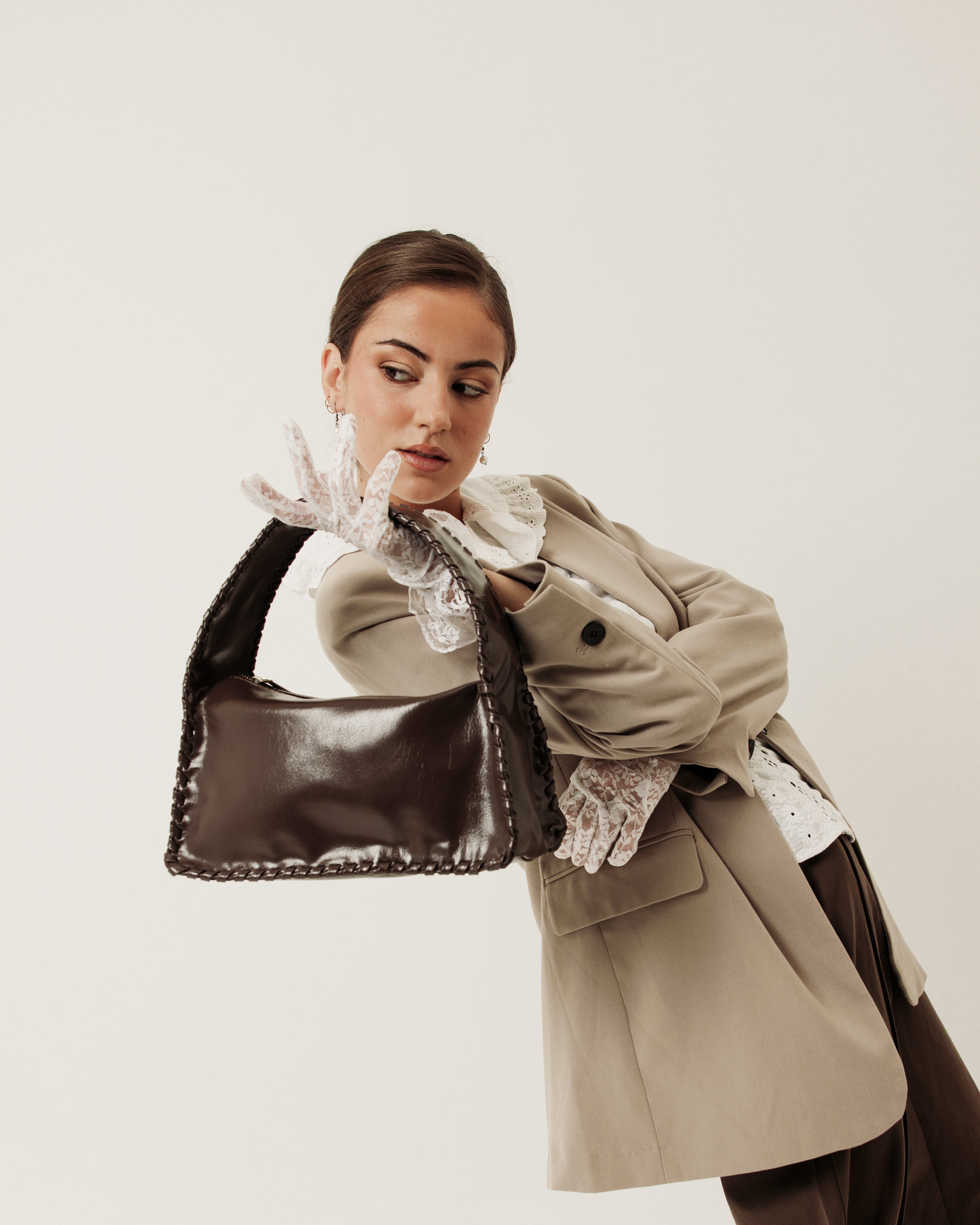 Gypsy weave handbag in Mocha