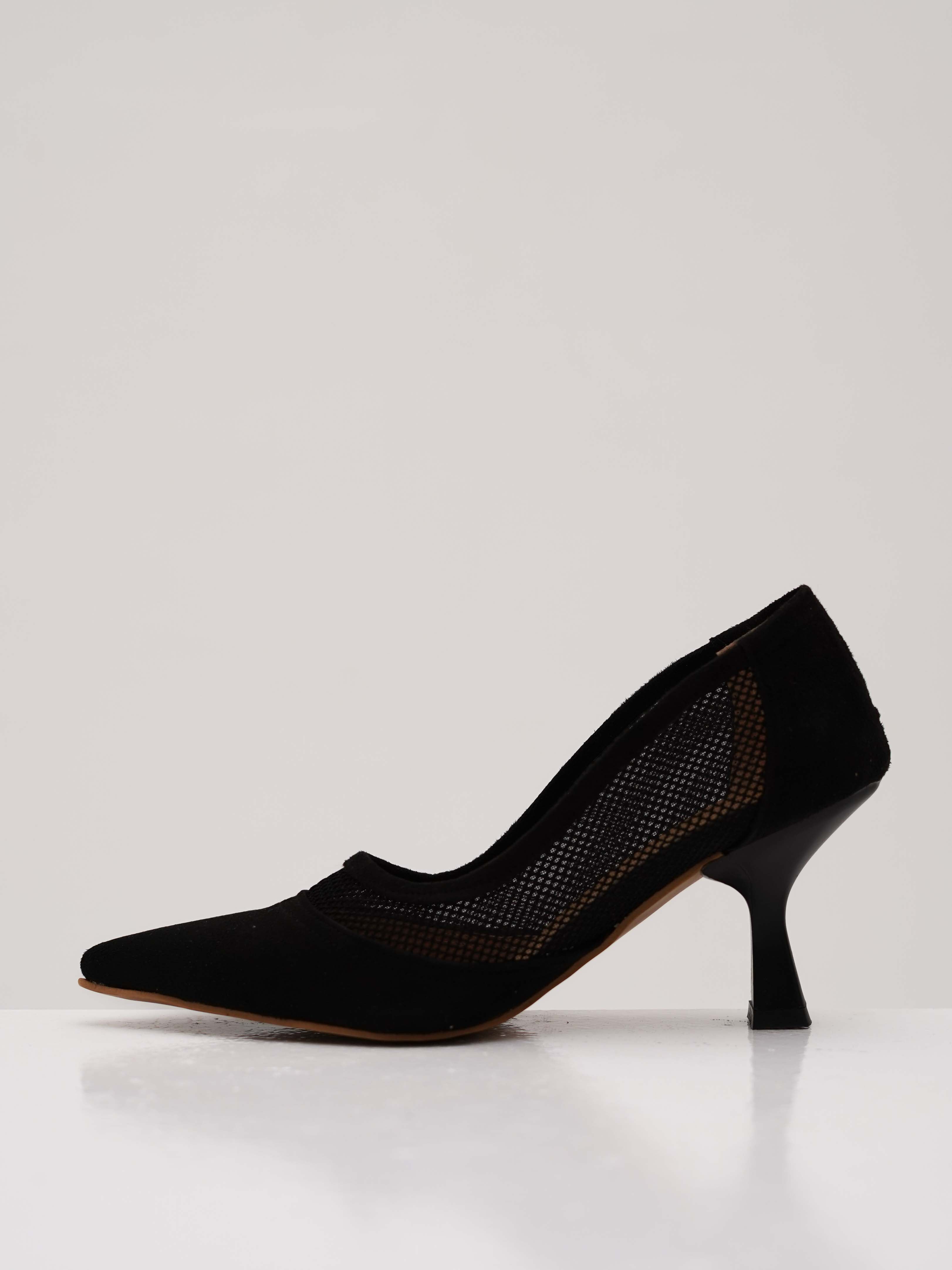 Mesh heels