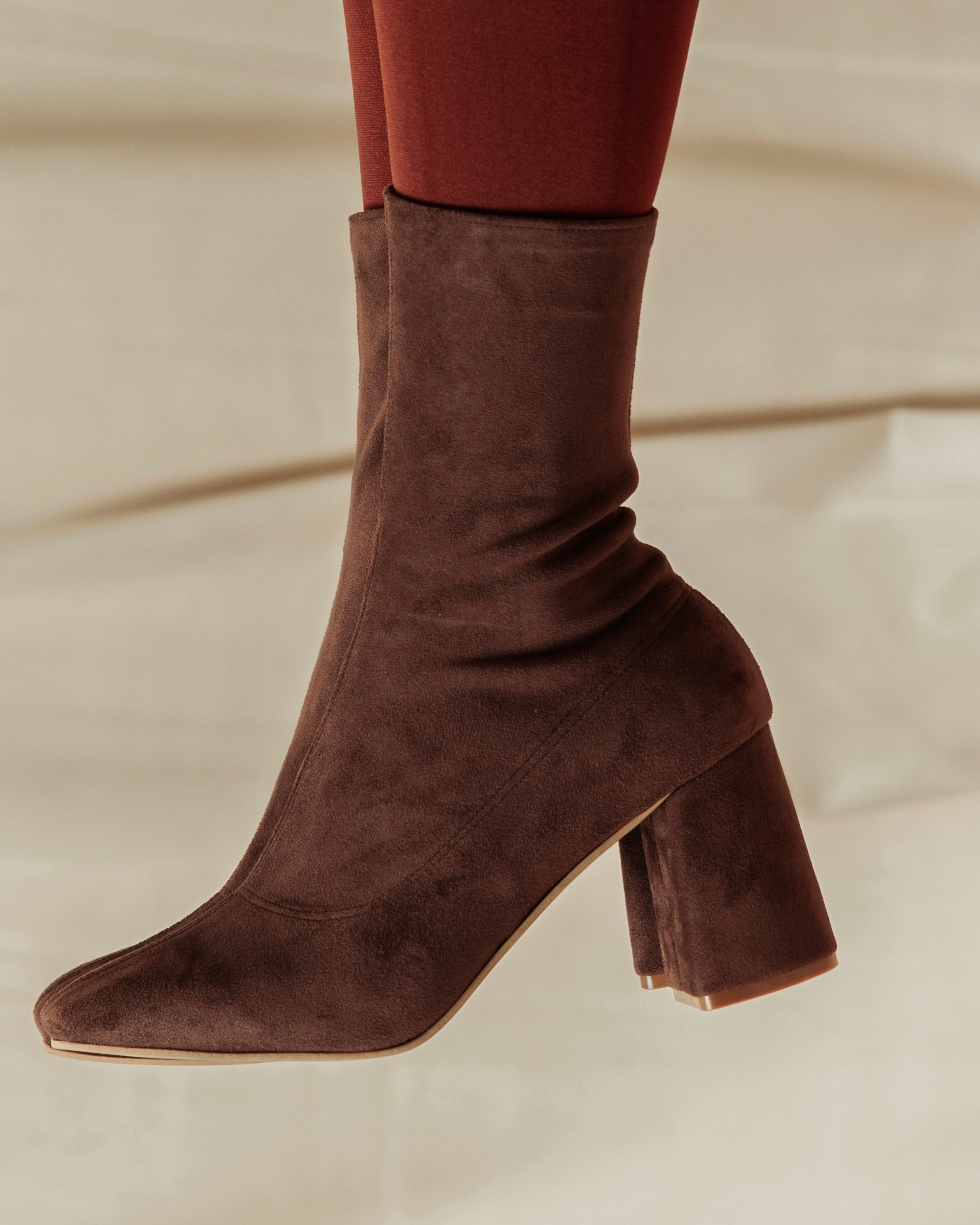 Square suede ankle boots in brown