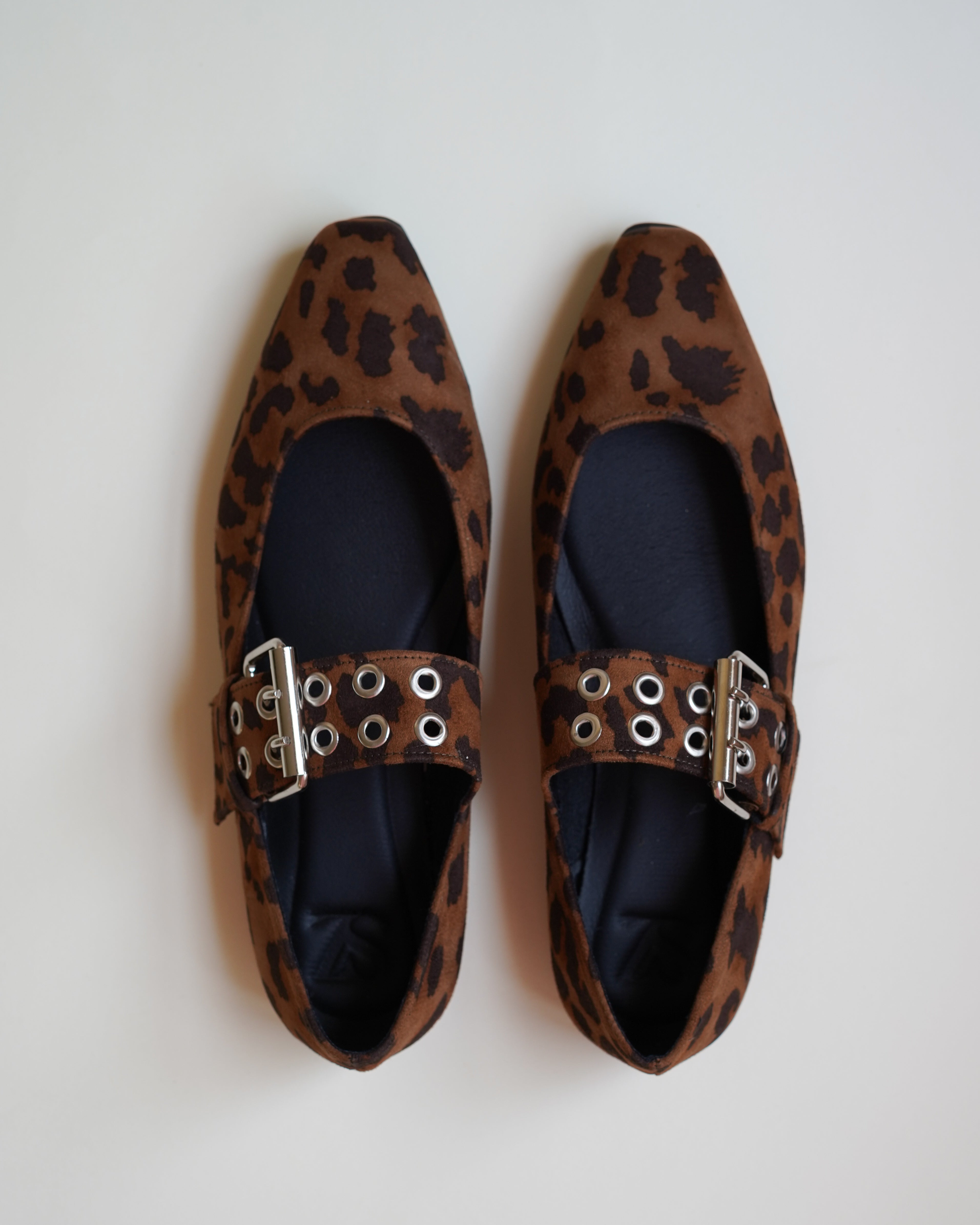 Leopard buckle flats