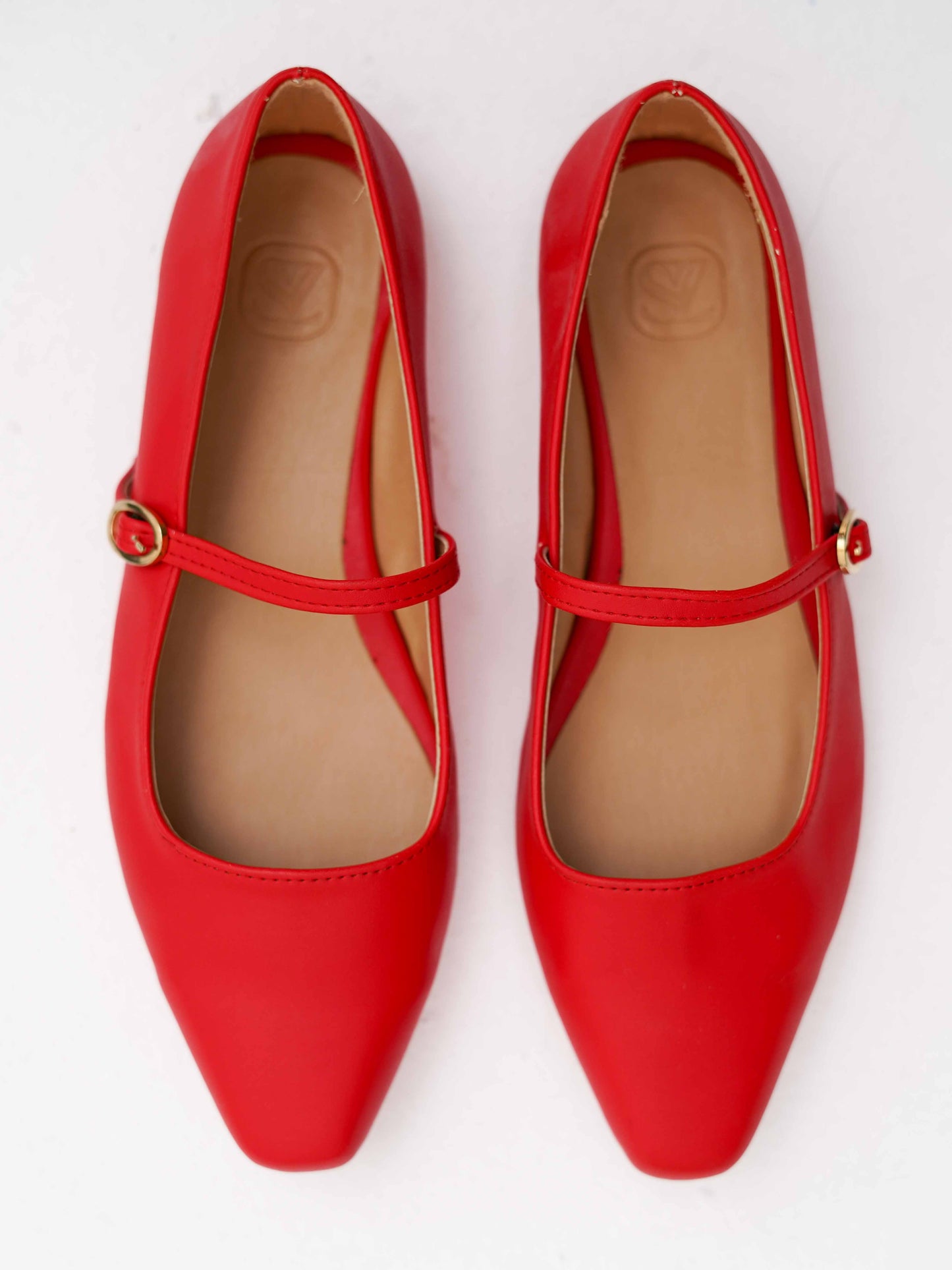 Red MaryJ flats