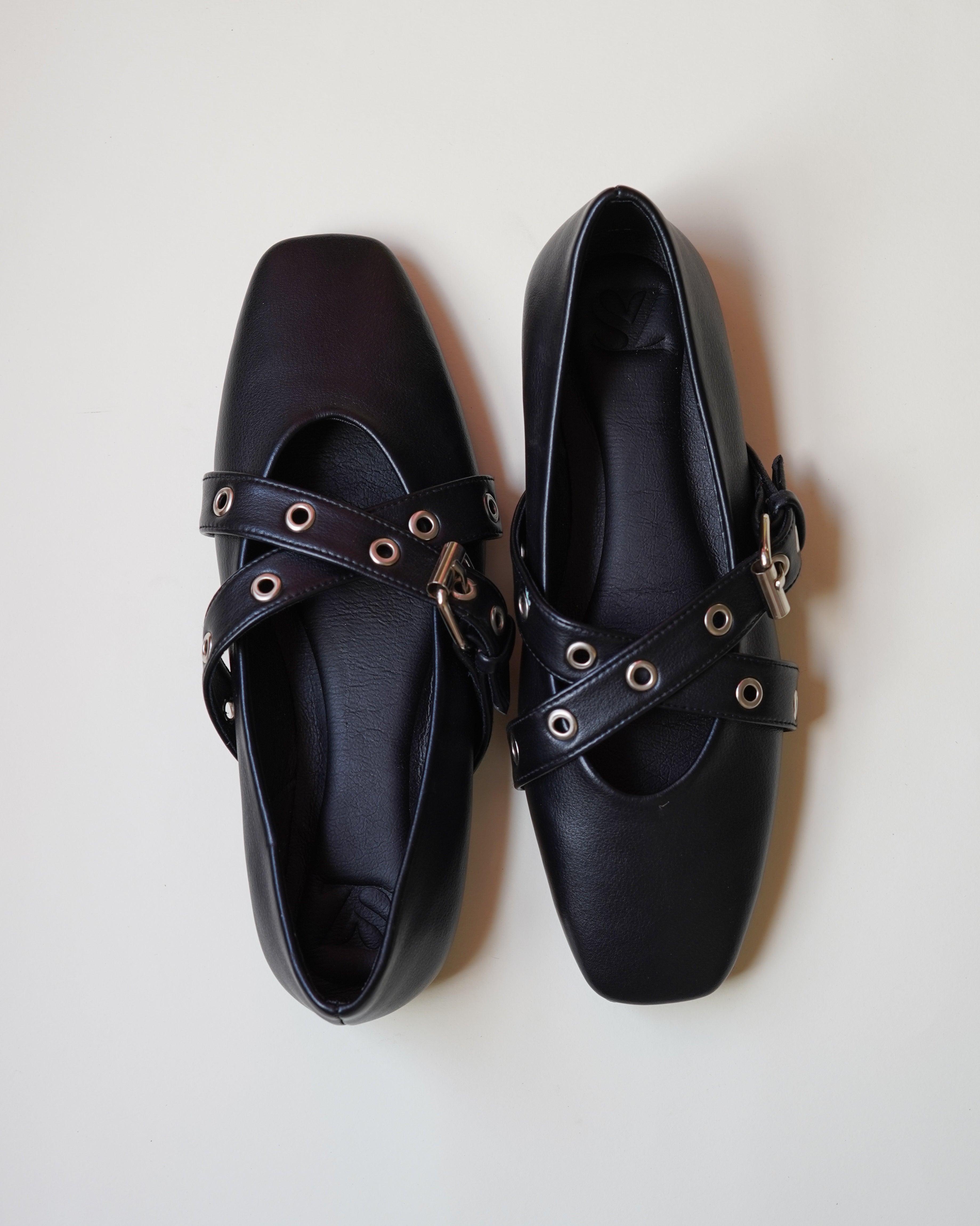 Cross strap black flats