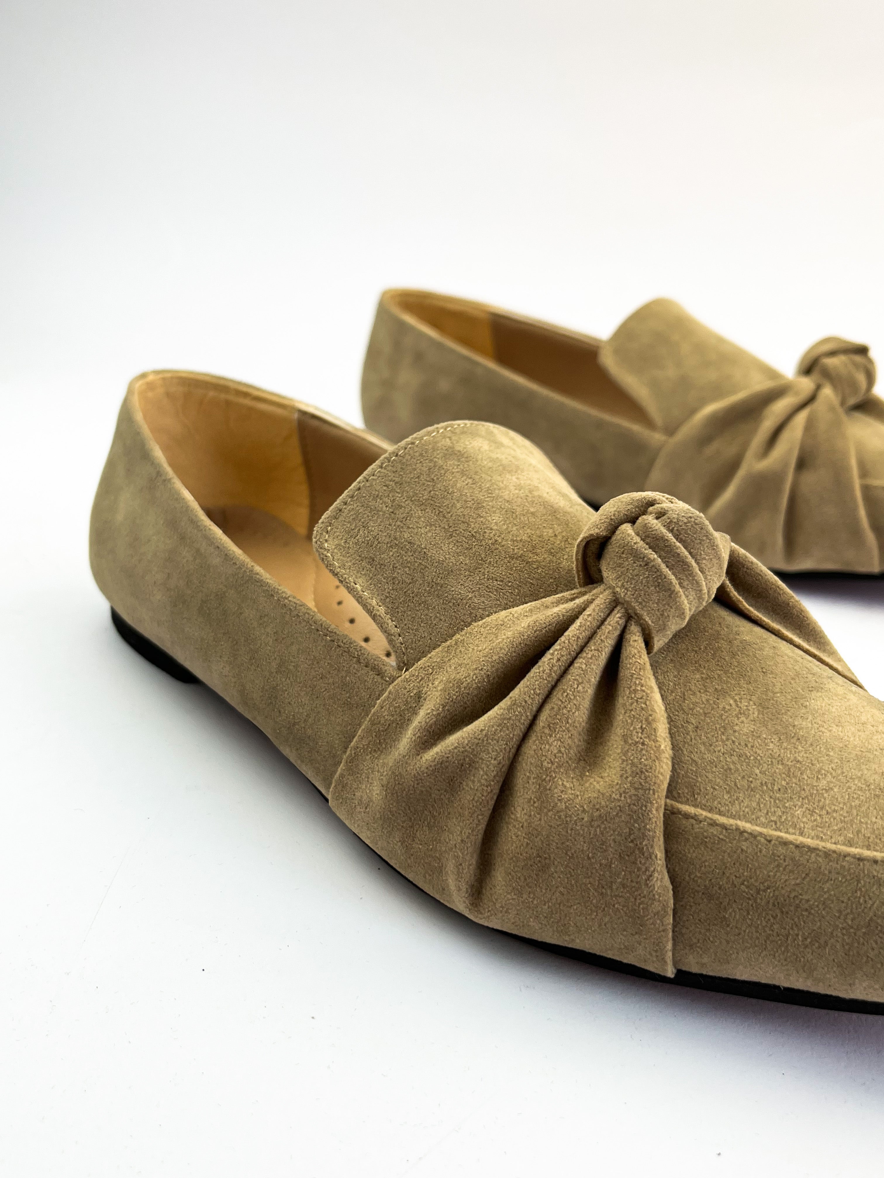 Café Square Toe Knot Loafers