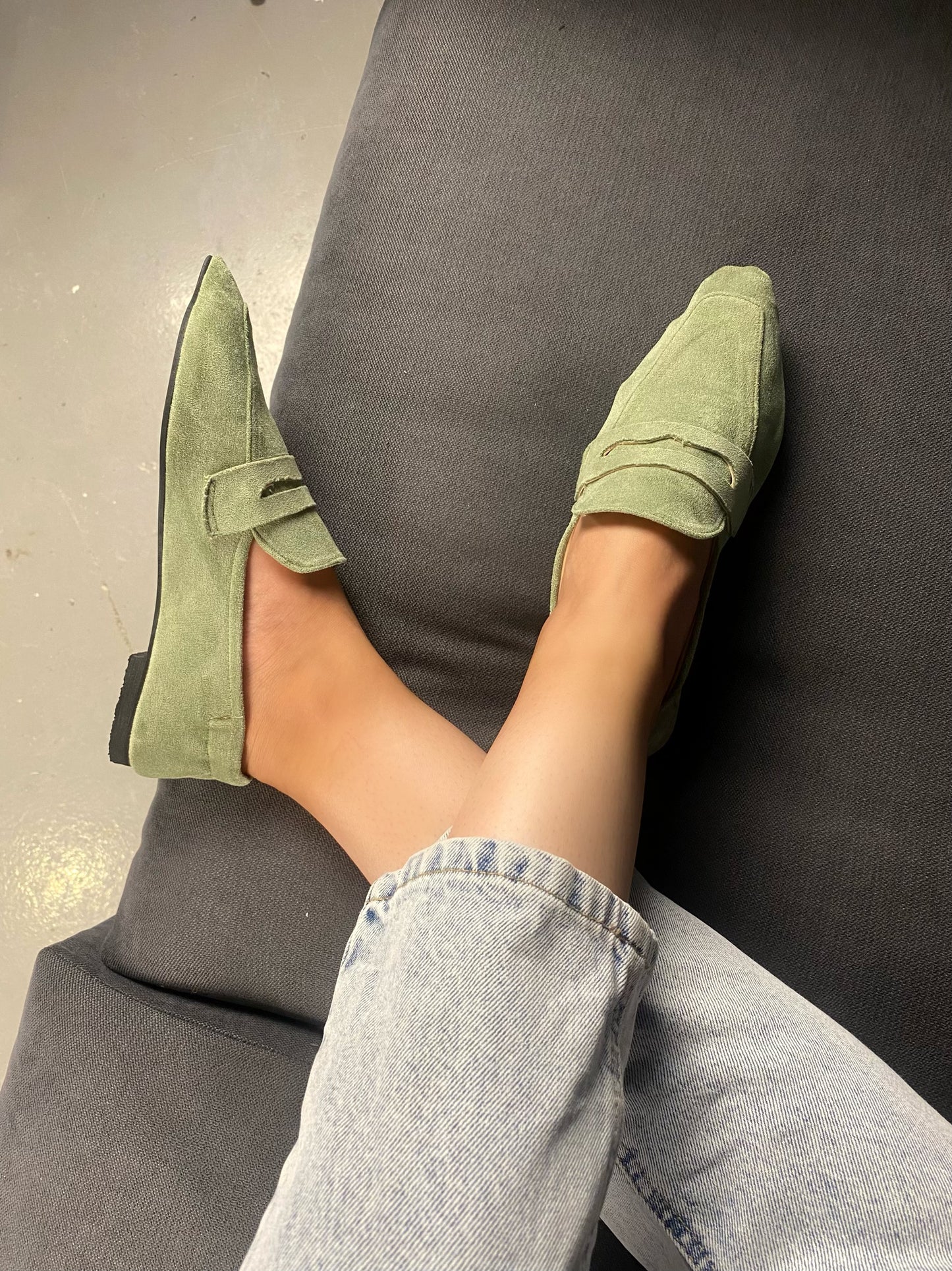 Pistachio French Back-Band Loafers
