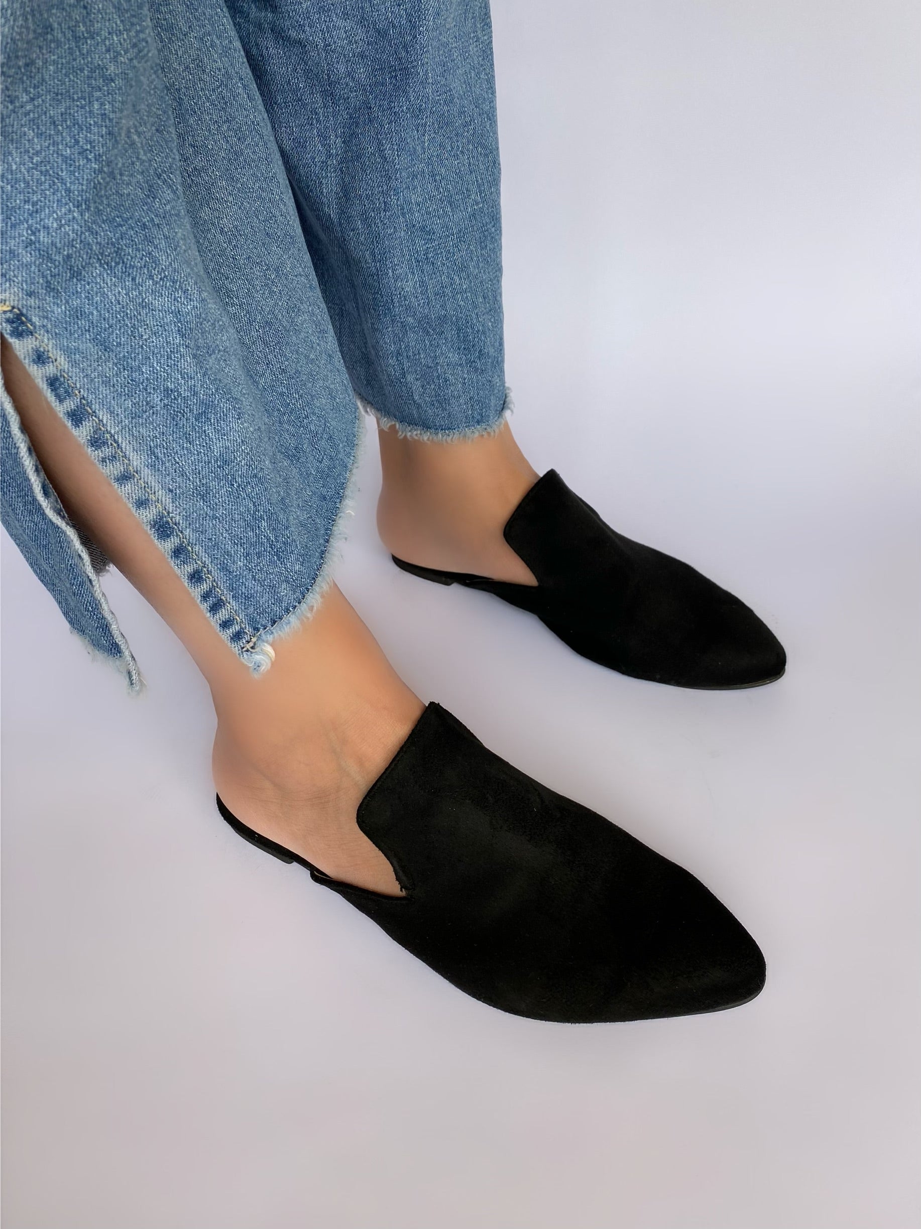 Plain 2024 black mules