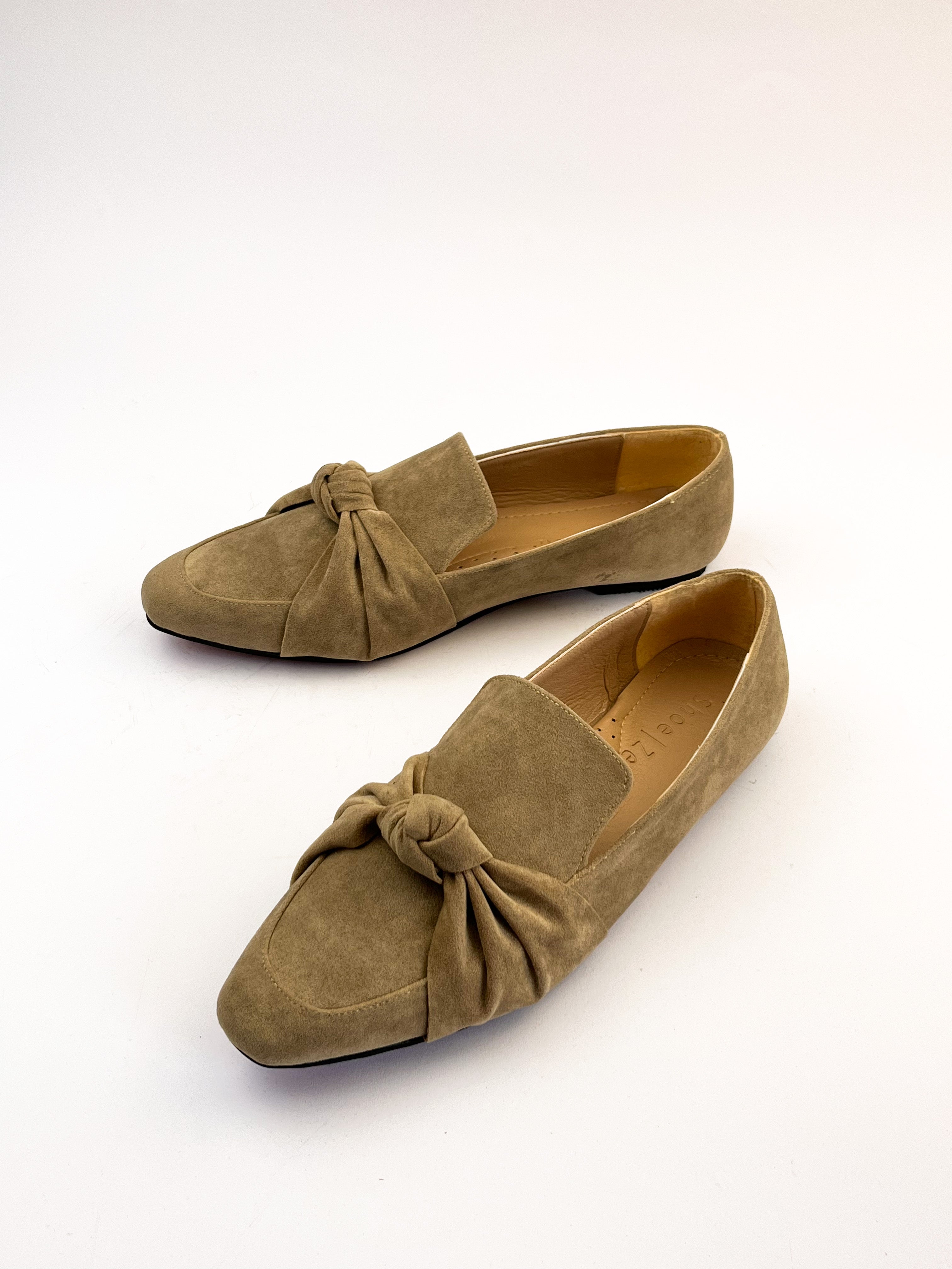 Café Square Toe Knot Loafers